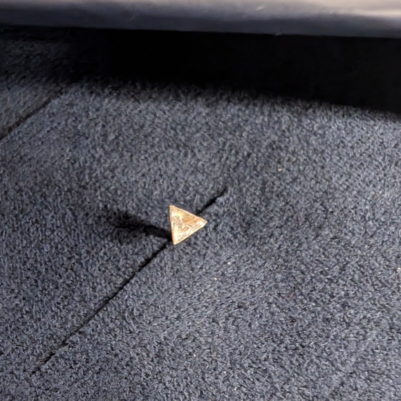 Maria Tash Invisible Set Triangle Diamond Threaded Stud 3mm - Picture 3 of 7